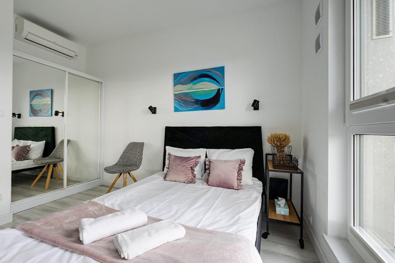 Targowa 10 National Stadium 4ppl Apartment *